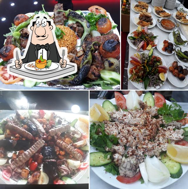 Eyvan Paça ve Izgara Salonu