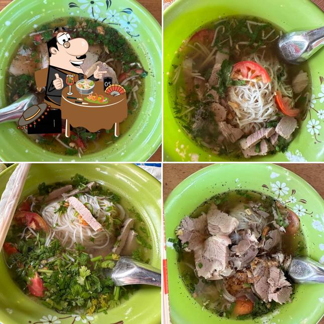 ຮ້ານເຝີ ສອງເອື້ອຍນ້ອງ