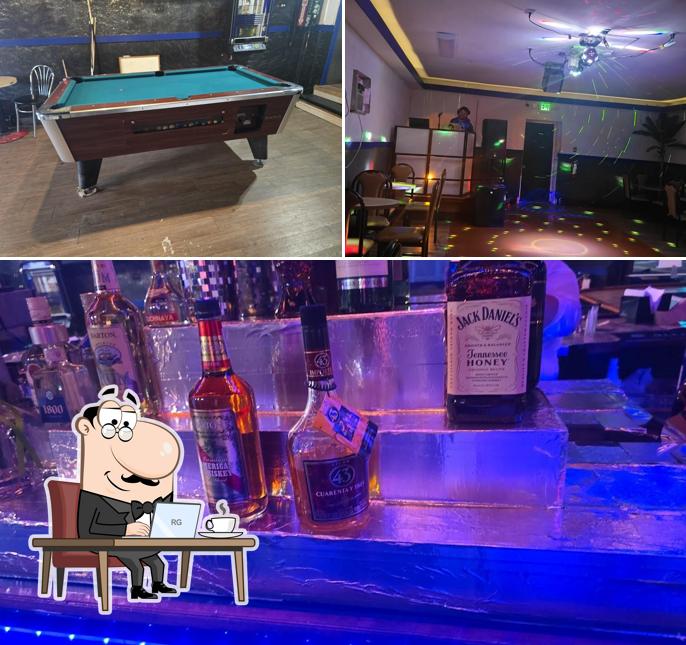 EL ESCONDITE BAR AND RESTAURANT
