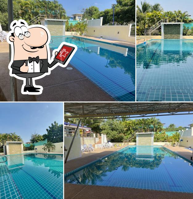 น้ำโสมพูล Namsom Pool สระว่ายน้ำ