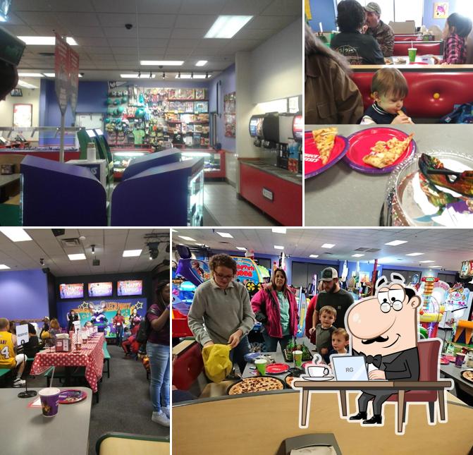Chuck E. Cheese