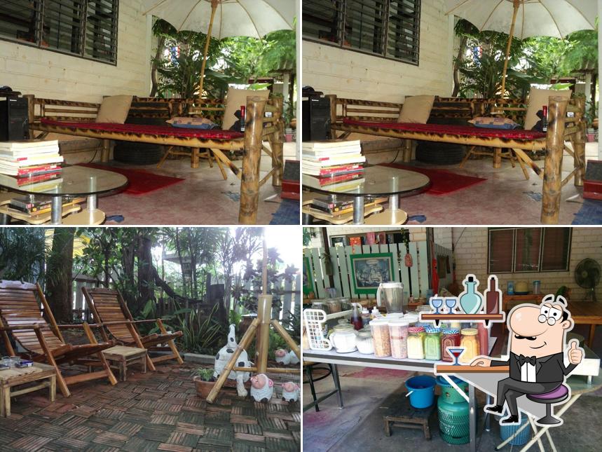 ร้านอาหารปาริชาด อ.สมเด็จ