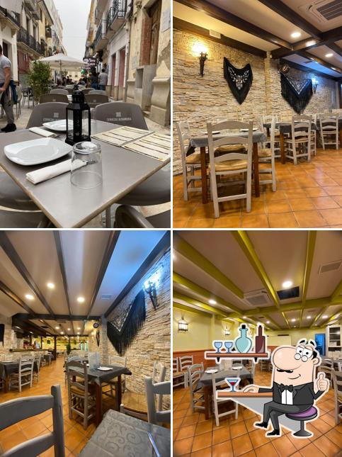 La Tasca de Mamá Lola y Tía María