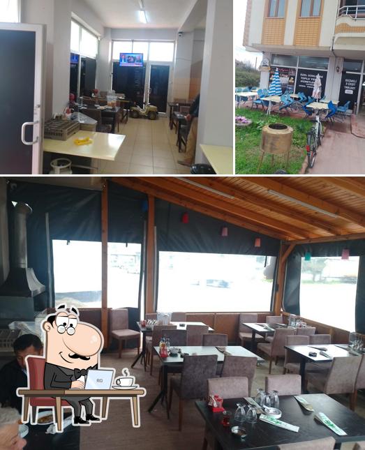 Saltanat Cafe Restaurant