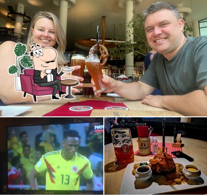 Забронируйте столик в "Пауланере Браухаусе Олимпике"