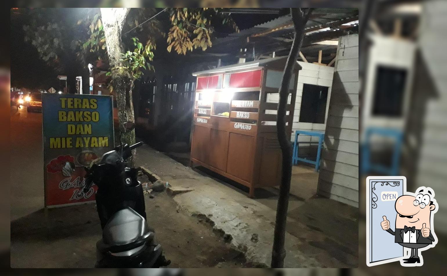 BAKSO DAN MIE AYAM GAMA 180