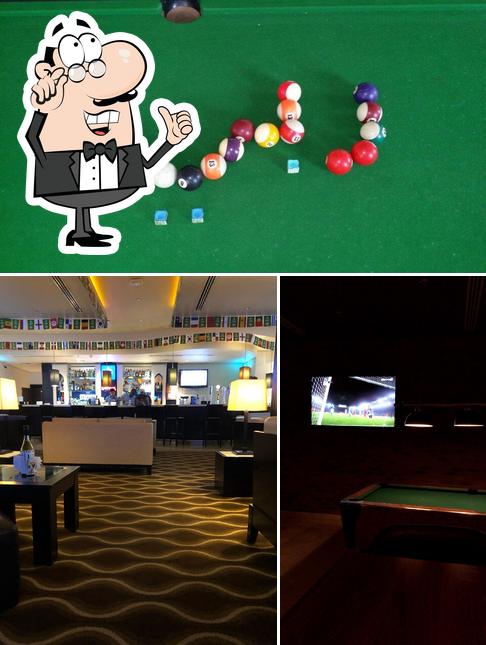 Holiday Inn Express Lounge Bar