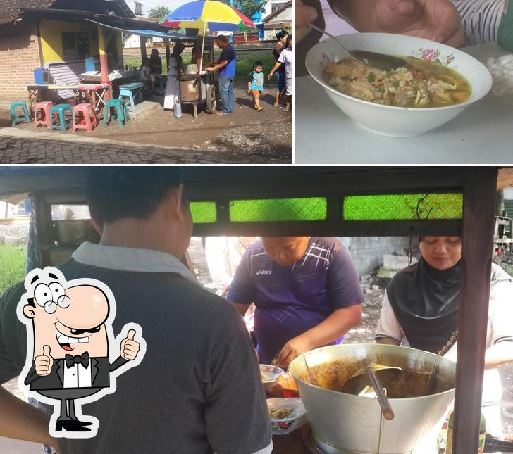 Soto Ayam Pak Bowo