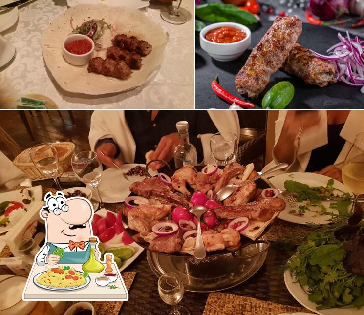 Блюда в "Бакинском бульваре"