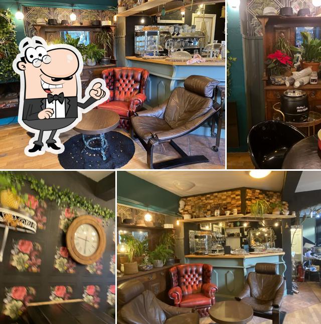 The Indian King Lounge, Camelford