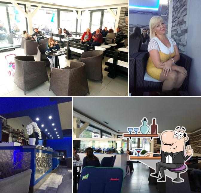 Cafe Blue Up
