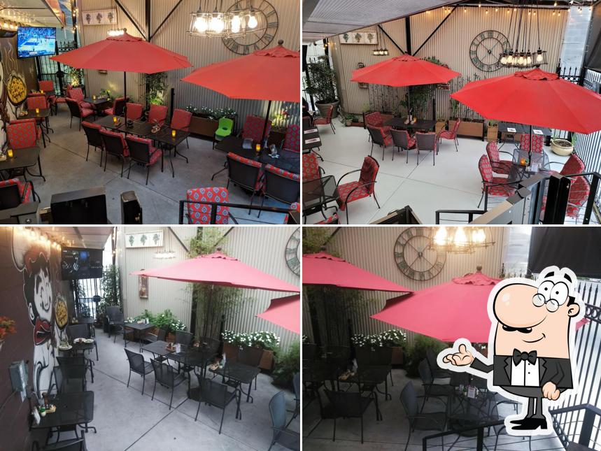 RAZZíS PIZZERíA DOWNTOWN