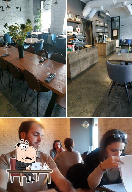 Посмотрите на внутренний интерьер "Мечтателей"