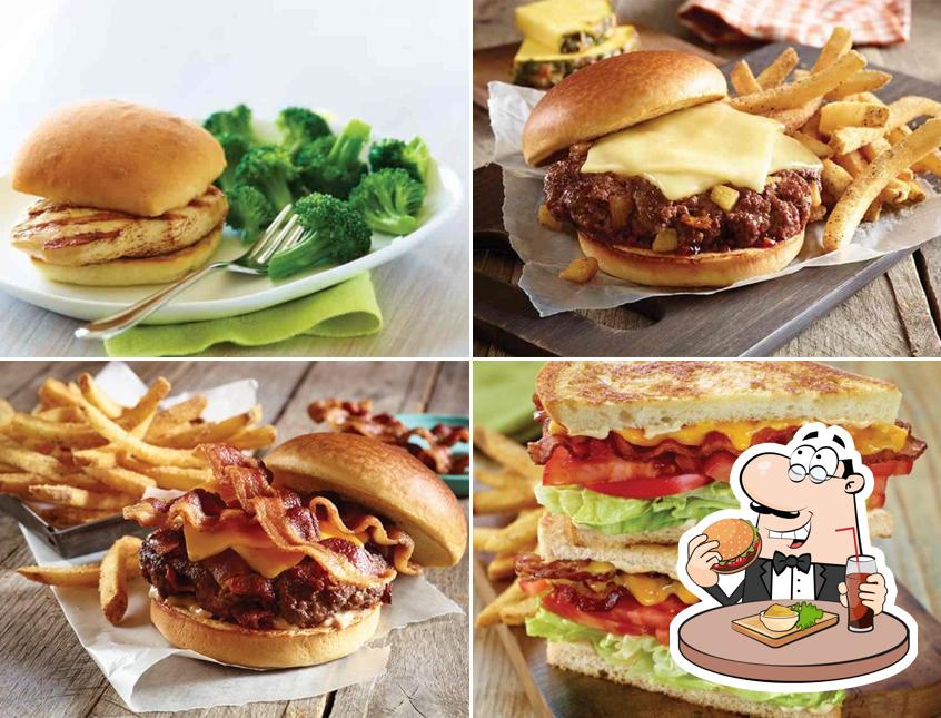 Applebee's Grill + Bar