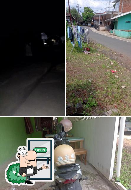 Saung Seblak Karanggedang