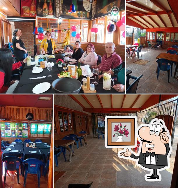 Tiano's pub ocoa (almacén y restaurant )