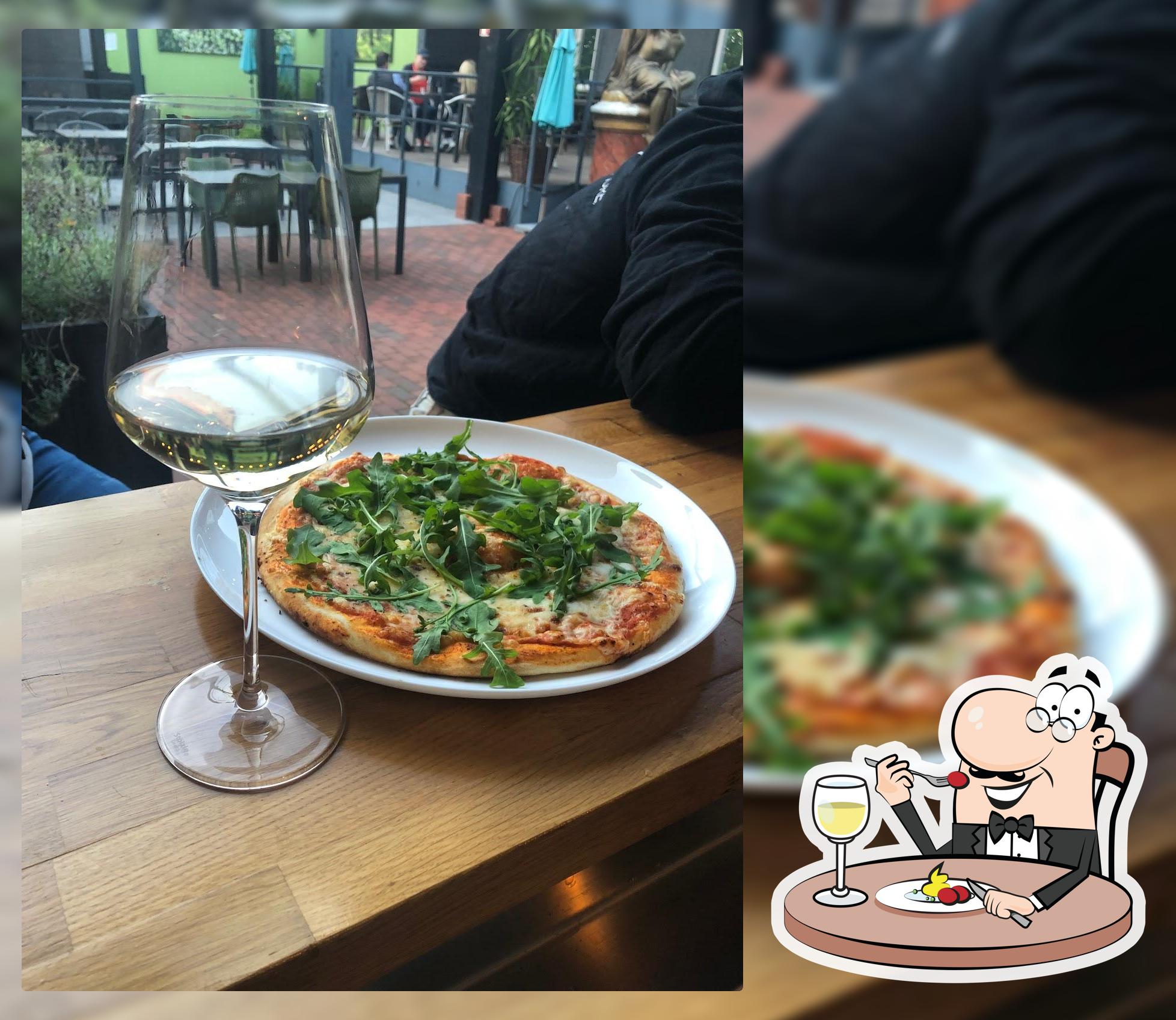 DOS LUNAS - Der Wein- und Biergarten