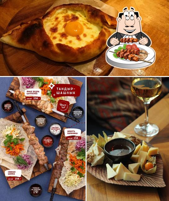 Еда в "Базаре"