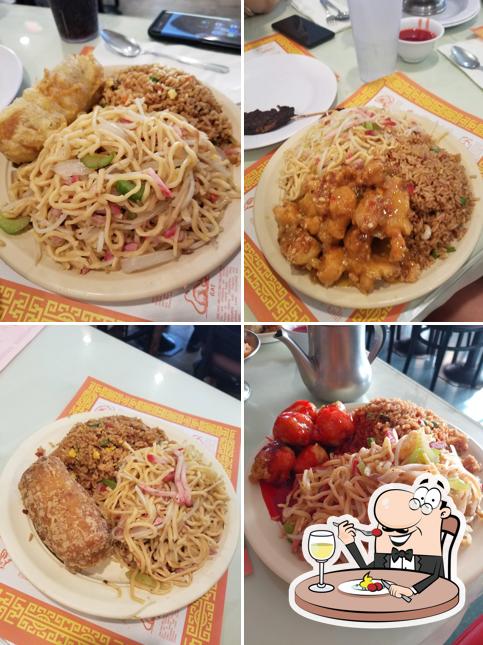 Lee's Chinese Kitchen