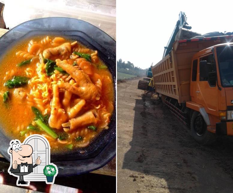 Seblak Dan Soto Tenda Biru