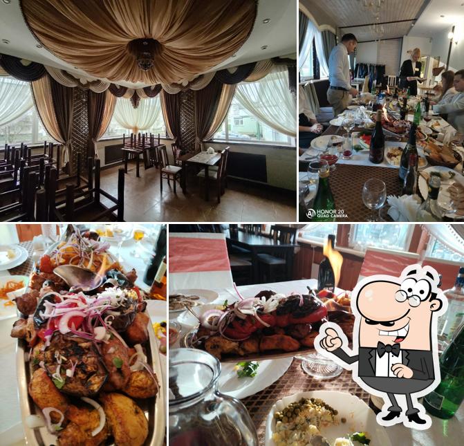 Посмотрите на внутренний интерьер "кафе султан"