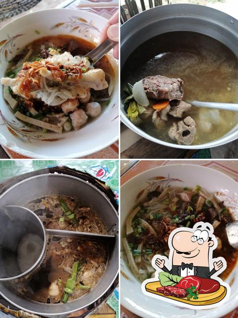 ร้านก๋วยเตียว​ยายเย็นชามละ20