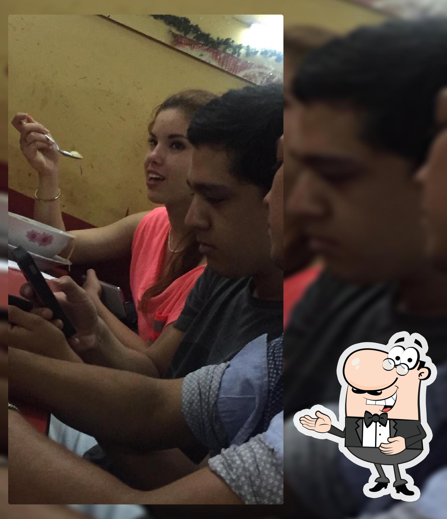 Los agachados