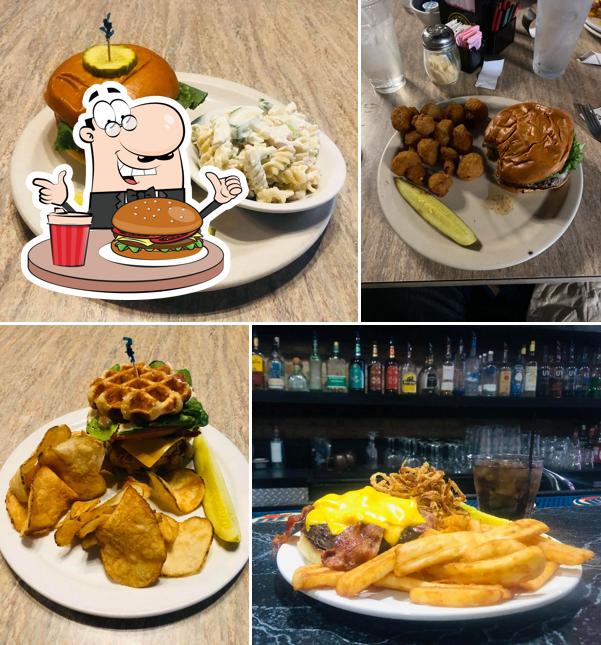 Holly’s Pub & Grub