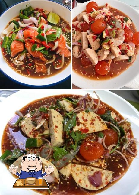 ร้านยำแซ่บดอกทอง
