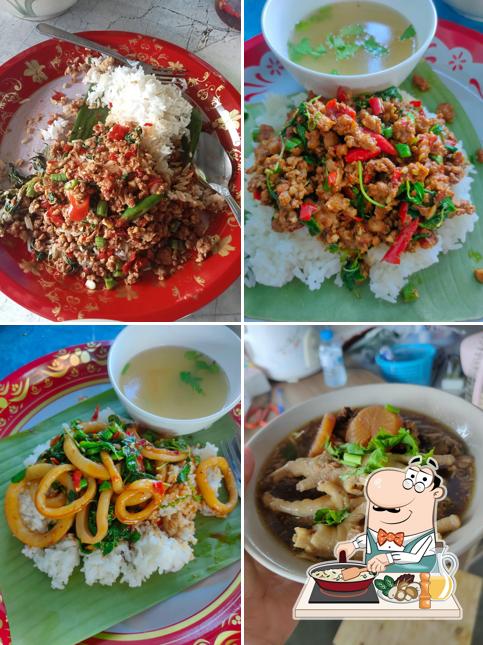 เจ๊ณีก๋วยเตี๋ยวไก่มะระ&กระเพราถาด