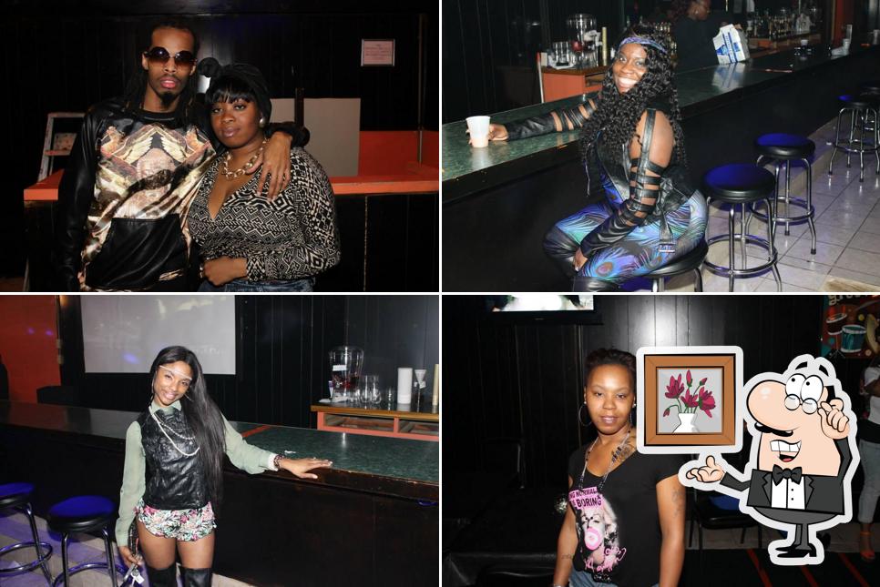 Uptown Ego Lounge