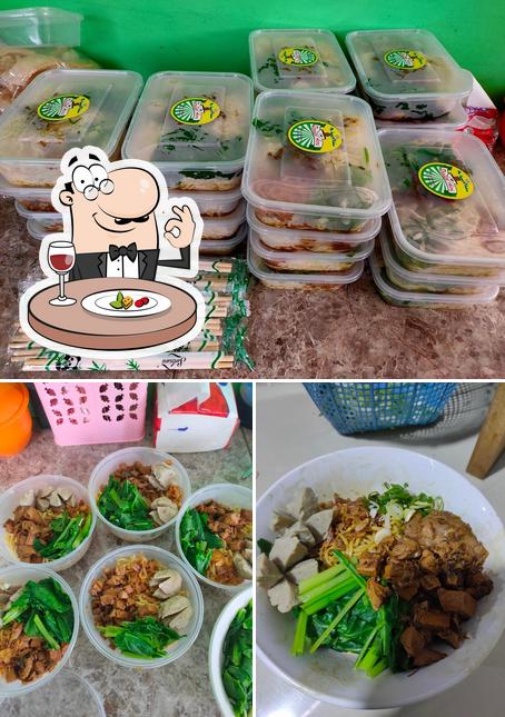 MIE AYAM SRAGEN ASRI SARI MANUNGGAL