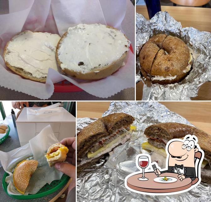 Mort's Bagels