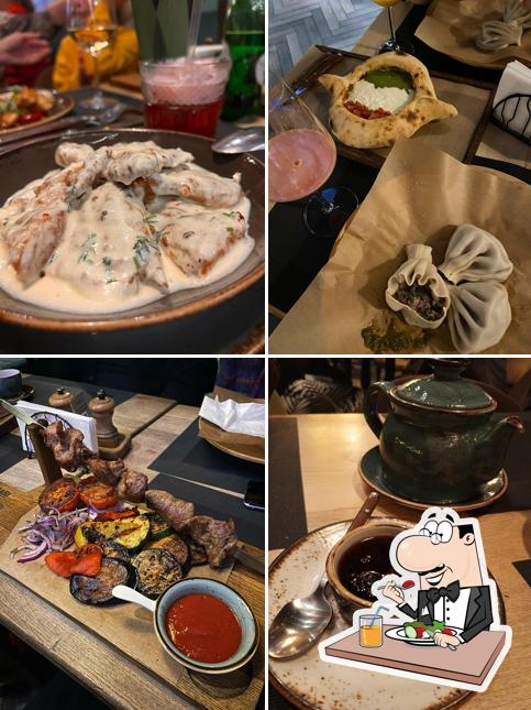 Блюда в "Megobari"