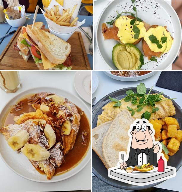 Café YOLK
