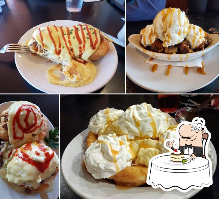 Twin Rocks Café