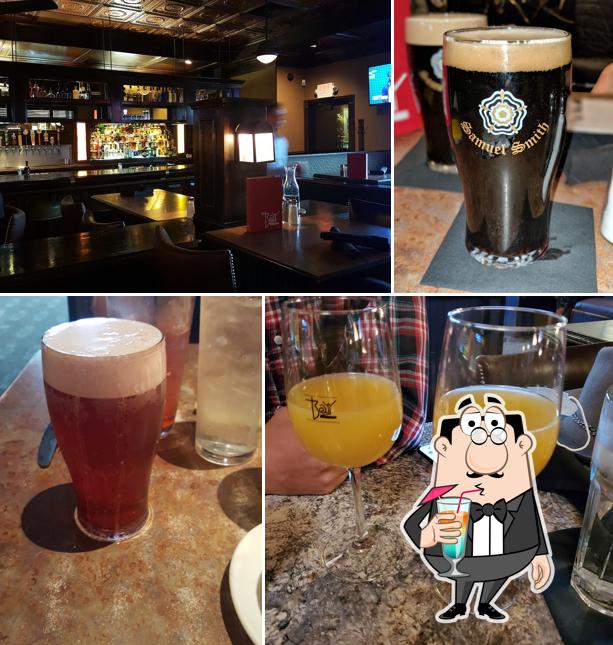 The Bay Bar & Grille