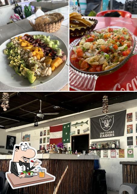 Smokey’s Drinks & Food