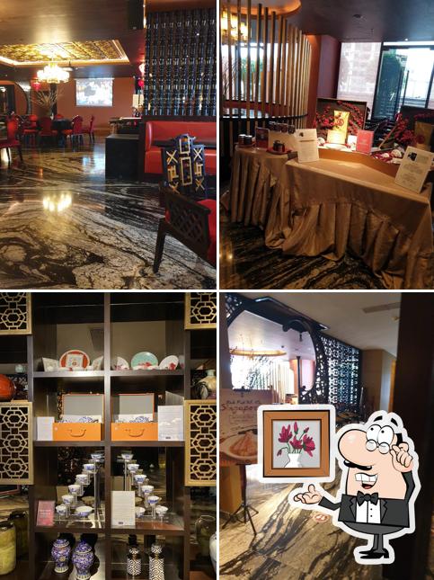 Royal Eight Chinese Dining & Dim Sum