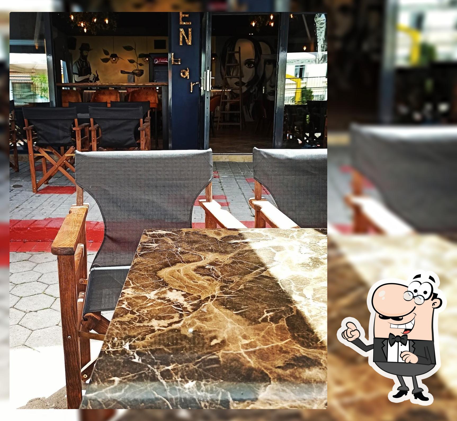 Garden Bar