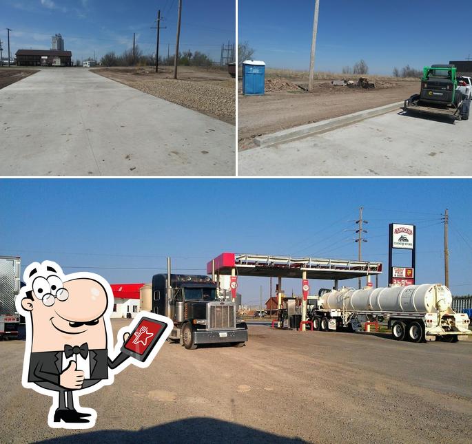 IMO's Country Store