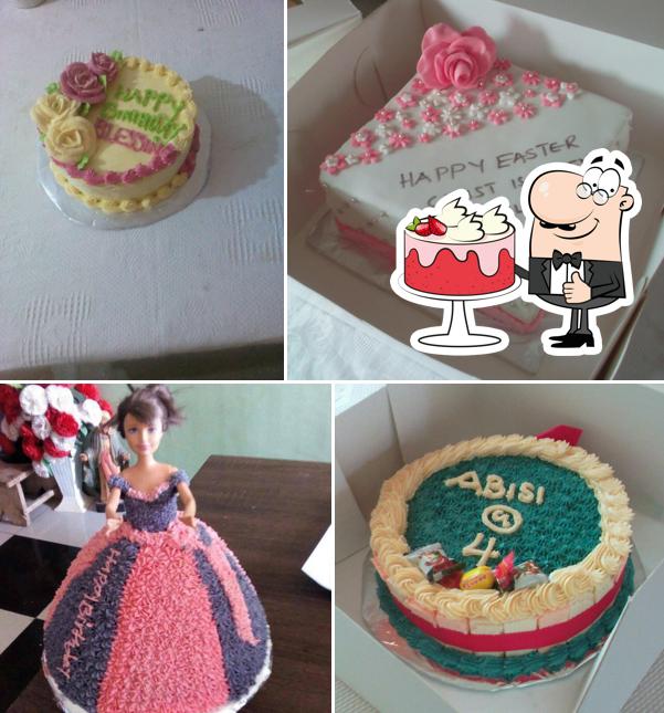 Martha's Cakes