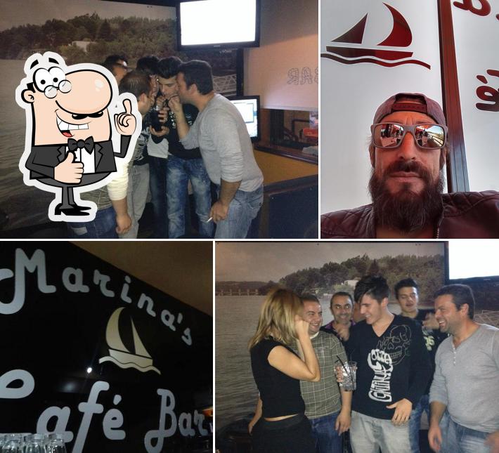 Marinas Café Bar