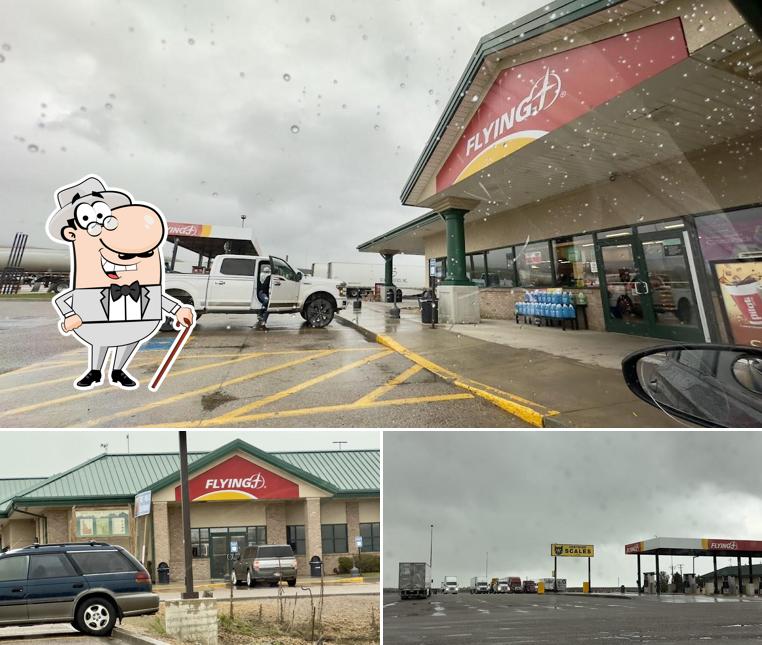 PJ Fresh Marketplace