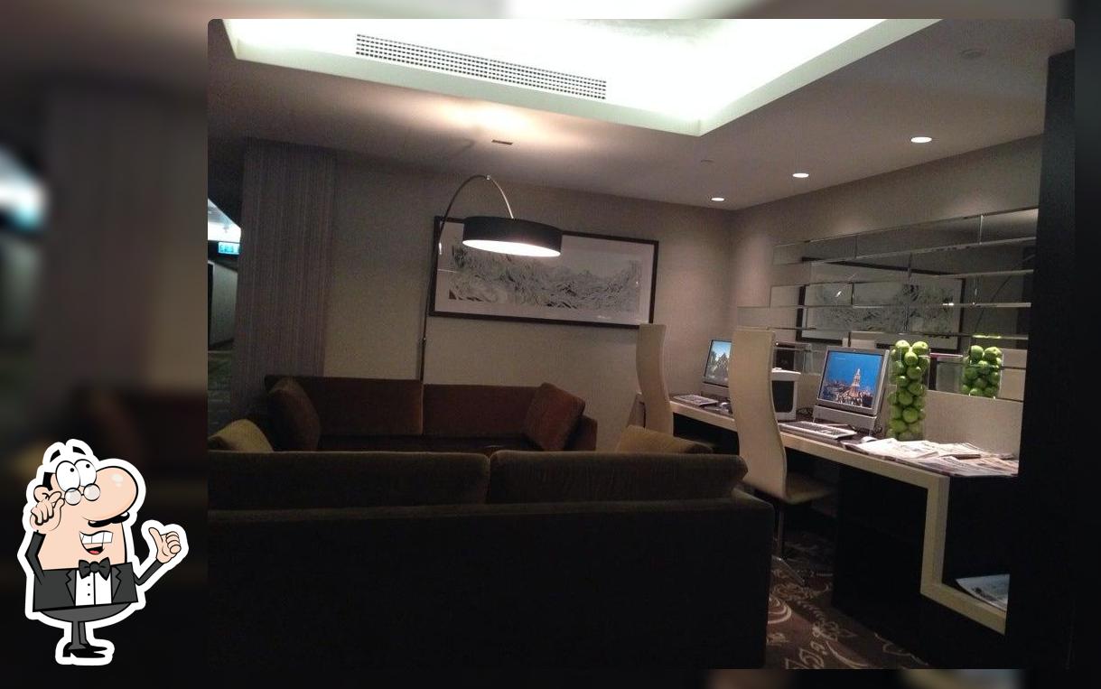 Club Lounge