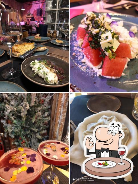 Блюда в "Megobari"