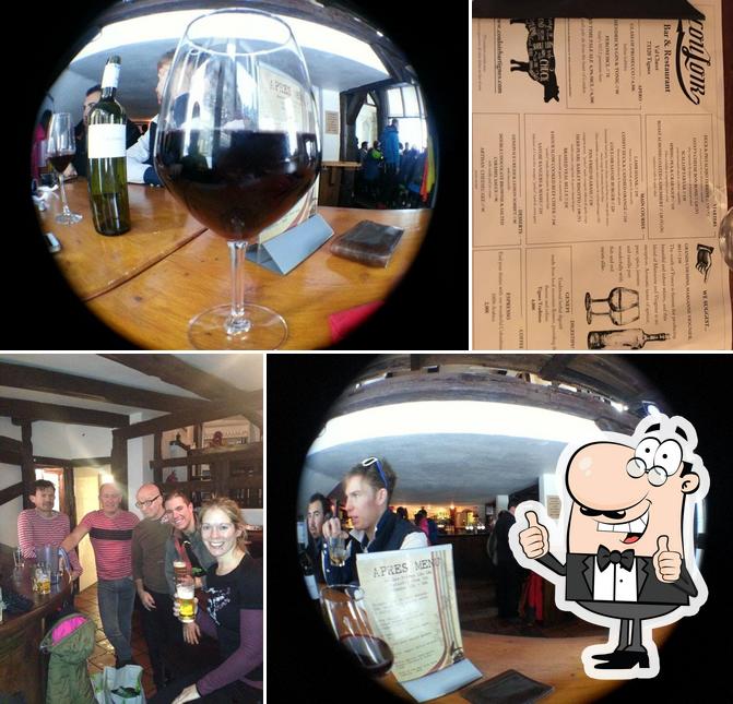 Le Couloir Bar & Restaurant