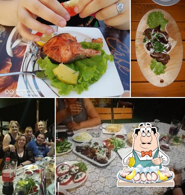 Кафе шашлычный дворик домашняя кухня