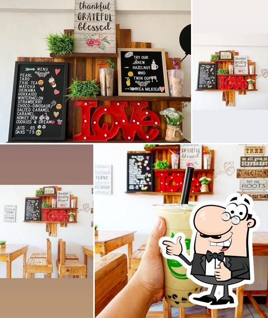 Tootea Roxas isabela