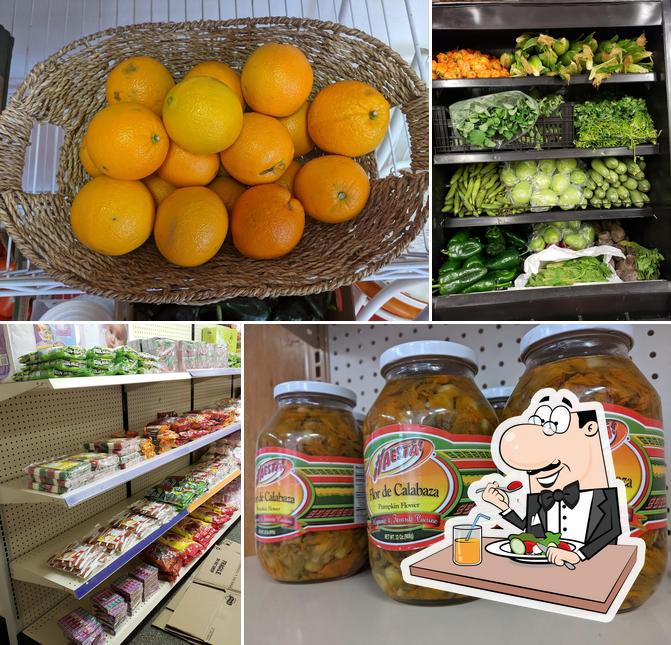 Los Poblanos Market